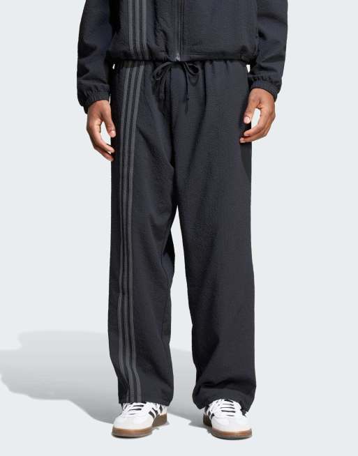 adidas Originals – Fashion Firebird – Czarne spodnie dresowe z kory