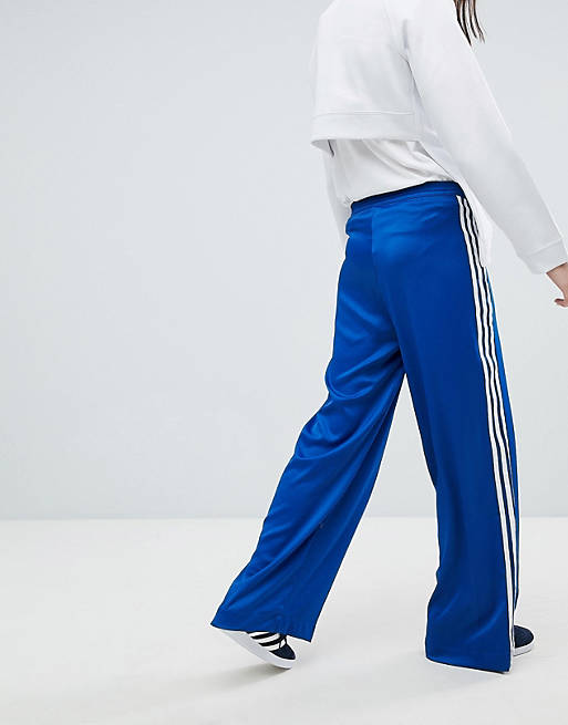 Chien Encens rotatif types de pantalons adidas bleu Relevezvous Sont ...