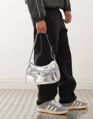 faux leather shoulder bag in silver
