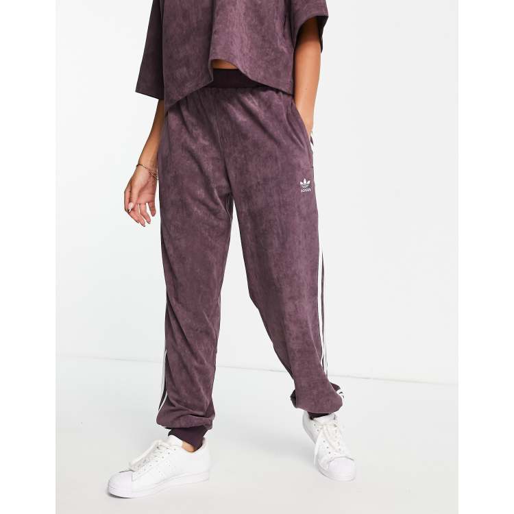 Suede best sale adidas pants