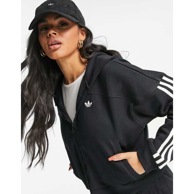 adidas Originals Felpa nera corta con cappuccio e tre strisce ASOS