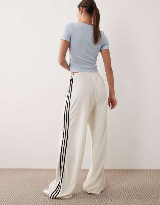adidas Originals – Firebird – Frottee-Hose in Wollweiß, 3 von 5