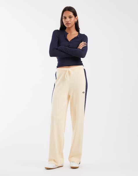 adidas Originals Firebird gebreide trainingsbroek in crème - view 1