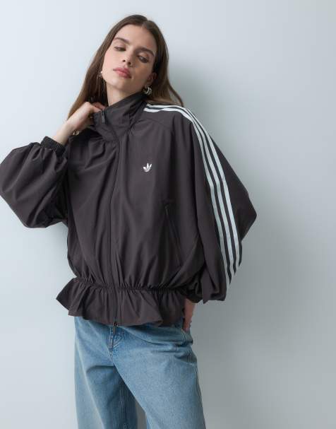 adidas Originals Firebird locker geschnittenes Oversize-Tracktop in Nachtbraun - view 1