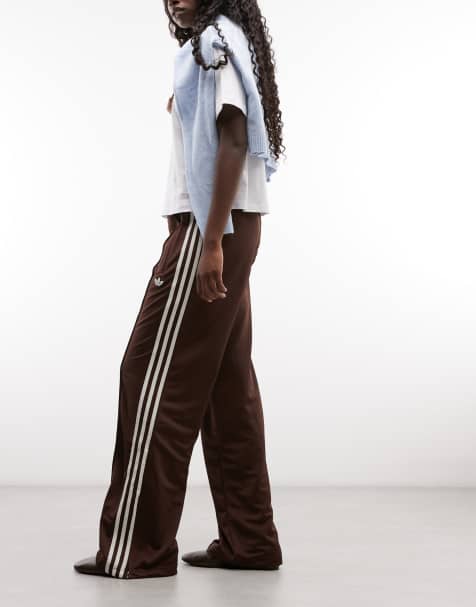 adidas Originals – Firebird – Locker sitzende Trainingshose in Braun - view 1