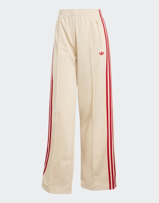 adidas Originals – Firebird – Locker sitzende Trainingshose in Crystal Linen / Better Scarlet, 2 von 3