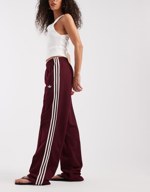 adidas Originals – Firebird – Lockere Trainingshose in Kastanienbraun und Wollweiß, 2 von 5