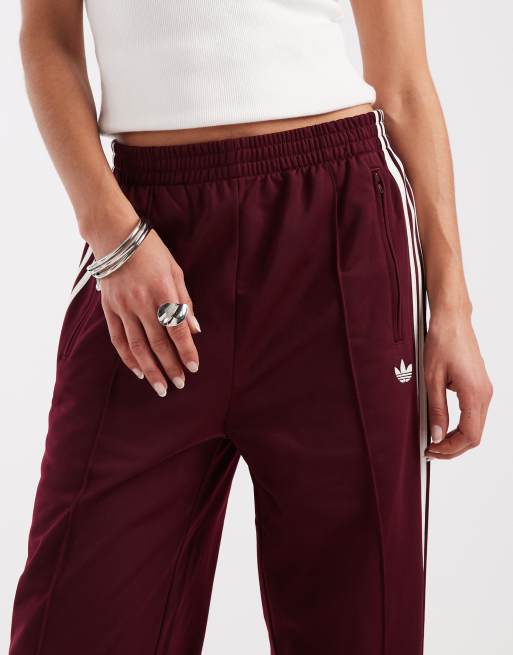 adidas Originals – Firebird – Lockere Trainingshose in Kastanienbraun und Wollweiß, 3 von 5