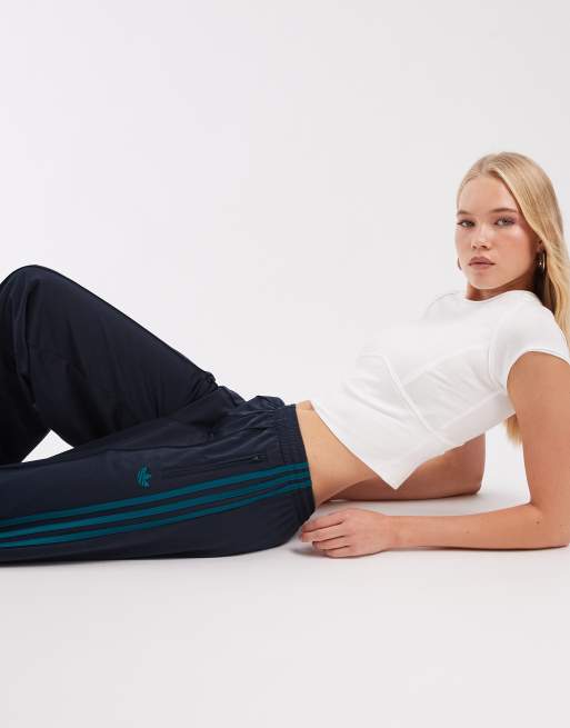 adidas Originals Firebird lockere Trainingshose in Marineblau und Petrol – exklusiv bei ASOS, 2 von 5
