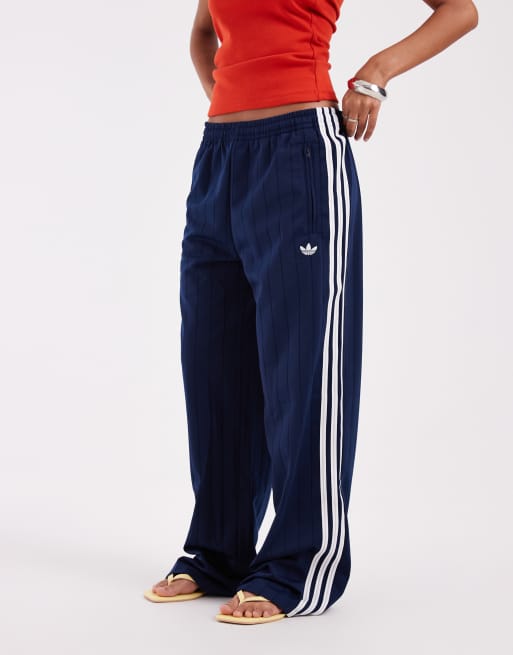 adidas Originals Firebird lockere Trainingshose mit Nadelstreifen in Marineblau, 5 von 5