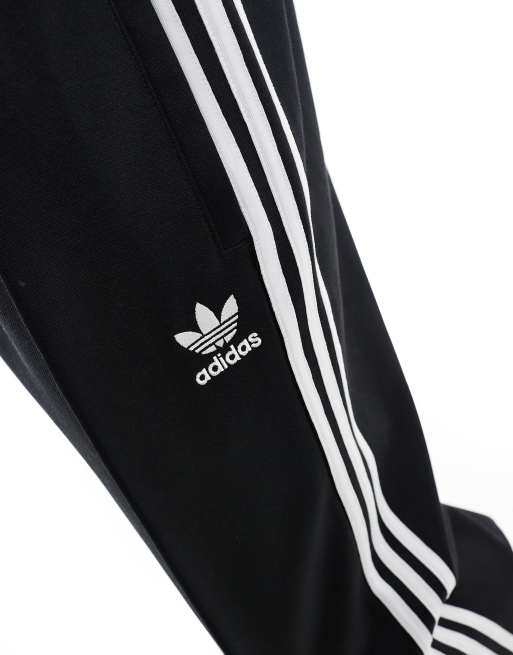 【アディダス】Firebird Loose Track Pants Black★追跡可 adidas Originals Firebird loose track pants in black | ASOS