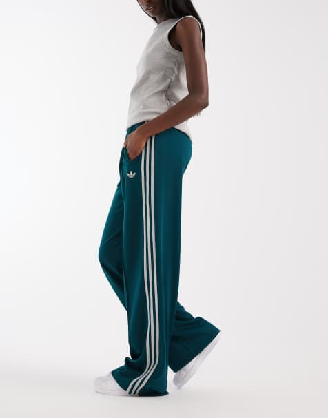 adidas Originals Firebird lösa träningsbyxor i grönt - view 1
