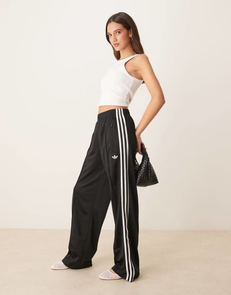 adidas Originals - Firebird - Losse trainingsbroek in zwart - view 1