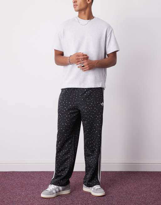 adidas Originals - Firebird - Losse trainingsbroek met luipaardprint in zwart