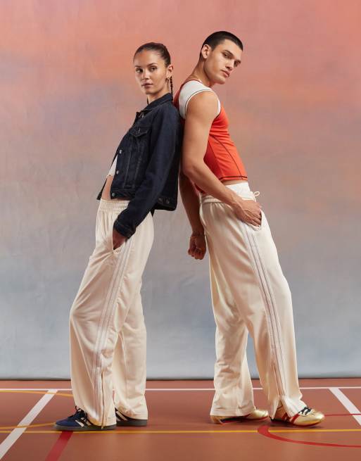 adidas Originals – Firebird – Naturvita träningsbyxor 