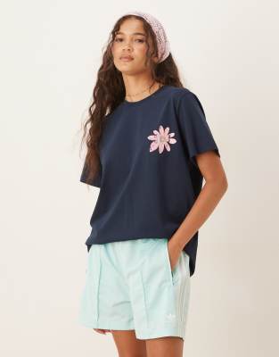 [adidas Originals] adidas Originals Firebird shorts in blue L MBLUE