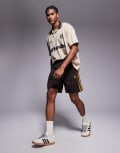 [adidas Originals] adidas Originals Firebird shorts in brown S BROWN