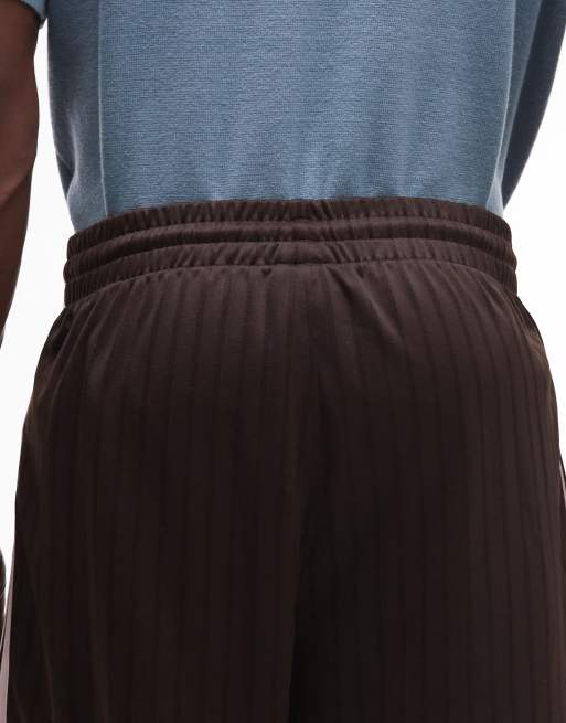 adidas Originals – Firebird – Shorts in Kaffeeebraun, 5 von 7