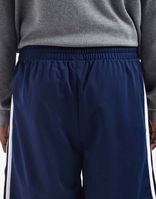 adidas Originals – Firebird – Shorts in Marineblau, 4 von 5
