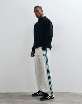 Track Pants 3