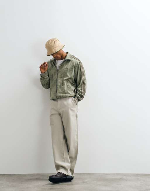 adidas Originals Firebird Tracktop in Khaki mit Monogramm, 2 von 5