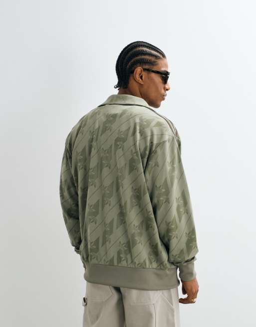 adidas Originals Firebird Tracktop in Khaki mit Monogramm, 5 von 5