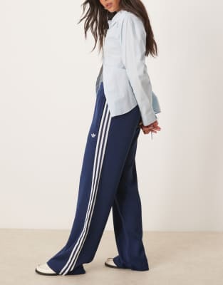 adidas Originals - Firebird - Trainingshose aus Strick in Marineblau
