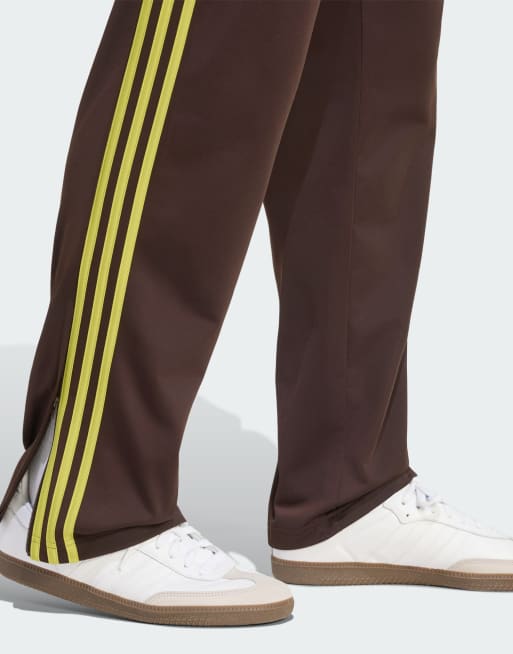 adidas Originals – Firebird – Trainingshose in Aurora Coffee/Preloved Lime, 2 von 4
