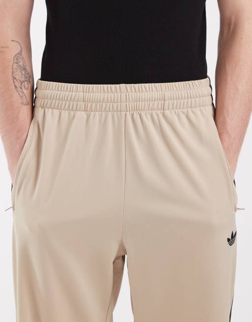 adidas Originals – Firebird – Trainingshose in Khaki, 4 von 5