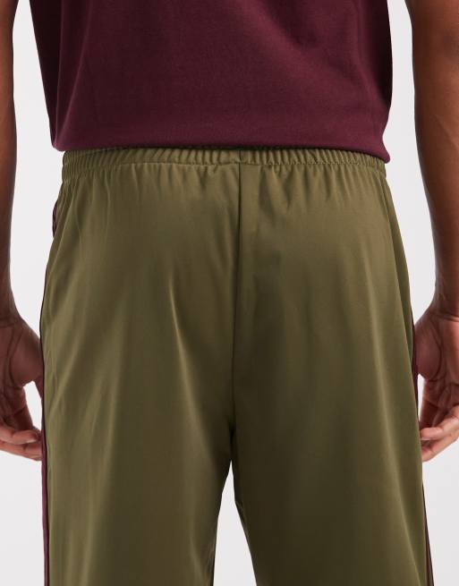 adidas Originals – Firebird – Trainingshose in Olivgrün und Kastanienbraun, 4 von 5