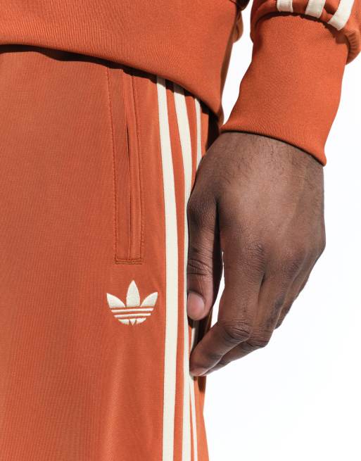 adidas Originals Firebird Trainingshose in Rostrot – exklusiv bei ASOS, 4 von 5