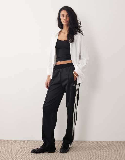adidas Originals – Firebird – Trainingshose in Schwarz mit Details aus Häkelstrick, 2 von 5
