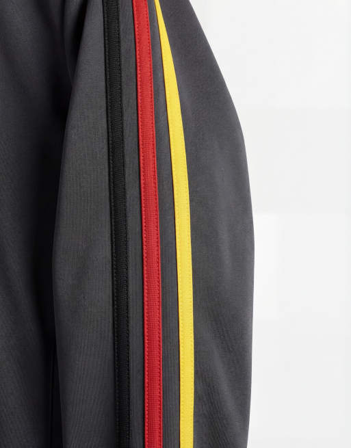 adidas Originals – Firebird – Trainingsjacke in Schwarz und Gold, 9 von 9