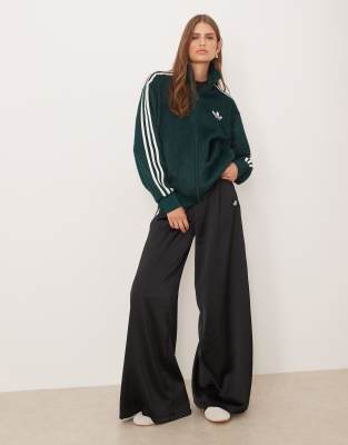 adidas Originals - Firebird - Trainingsoberteil in grüner Mohair-Wolloptik