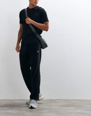 Velour 2
