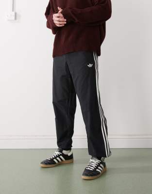 Track Pants 4