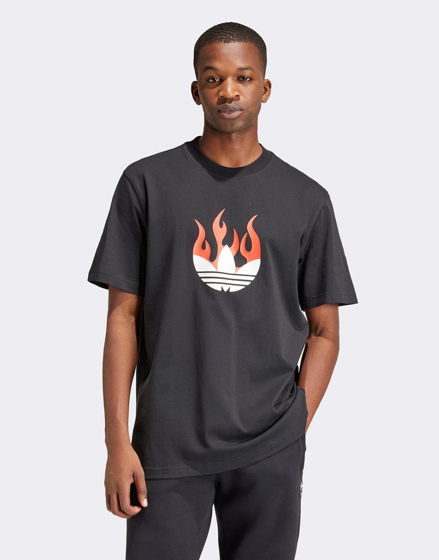 Flames logo T-shirt in white and black
