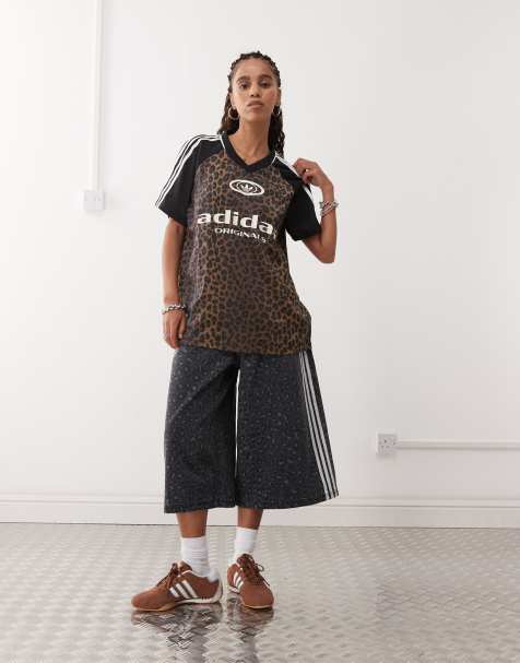 adidas Originals football shirt in leopard print - view 1