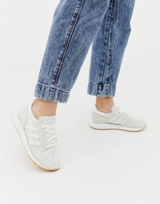 adidas Originals - Forest Grove - Sneakers bianche | ASOS