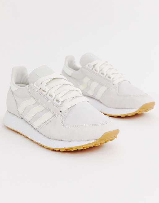 Adidas originals forest cheap grove sneakers in white