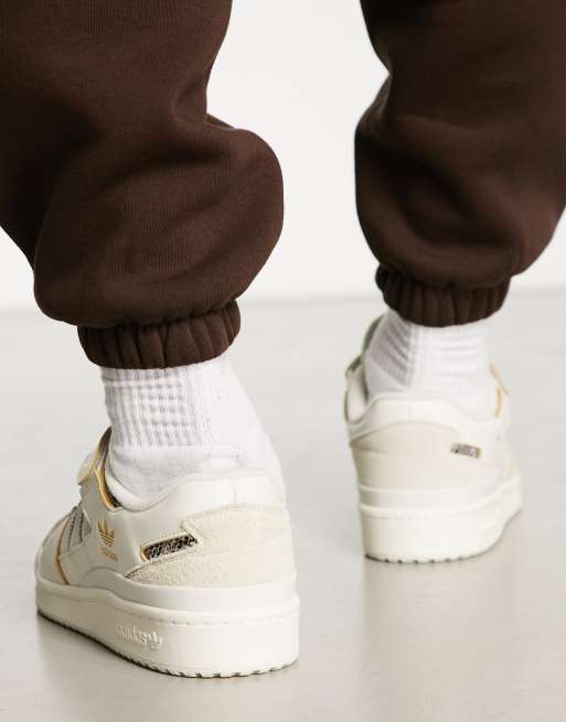Adidas pitonate bianche hotsell