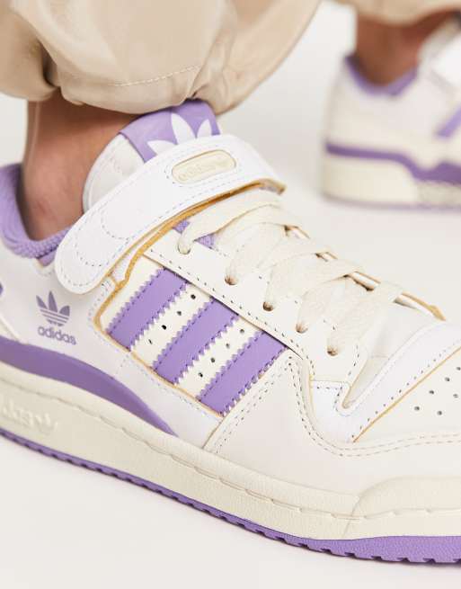 adidas Originals Forum 84 Low sneakers in off-white and purple