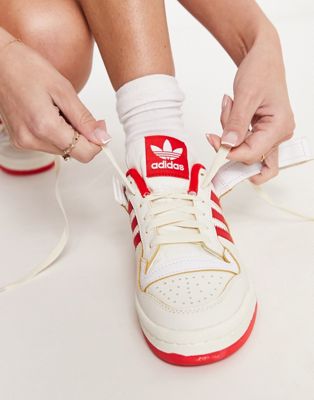 adidas Originals Forum 84 low sneakers in white and red | ASOS