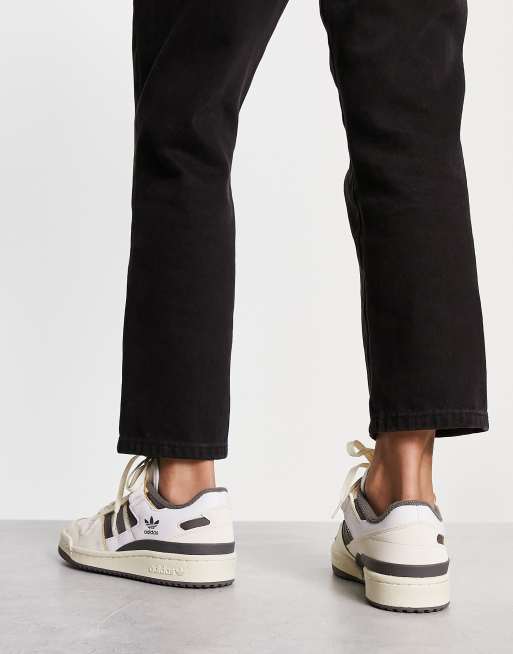 adidas Originals Forum 84 Low trainers in off white and grey | ASOS