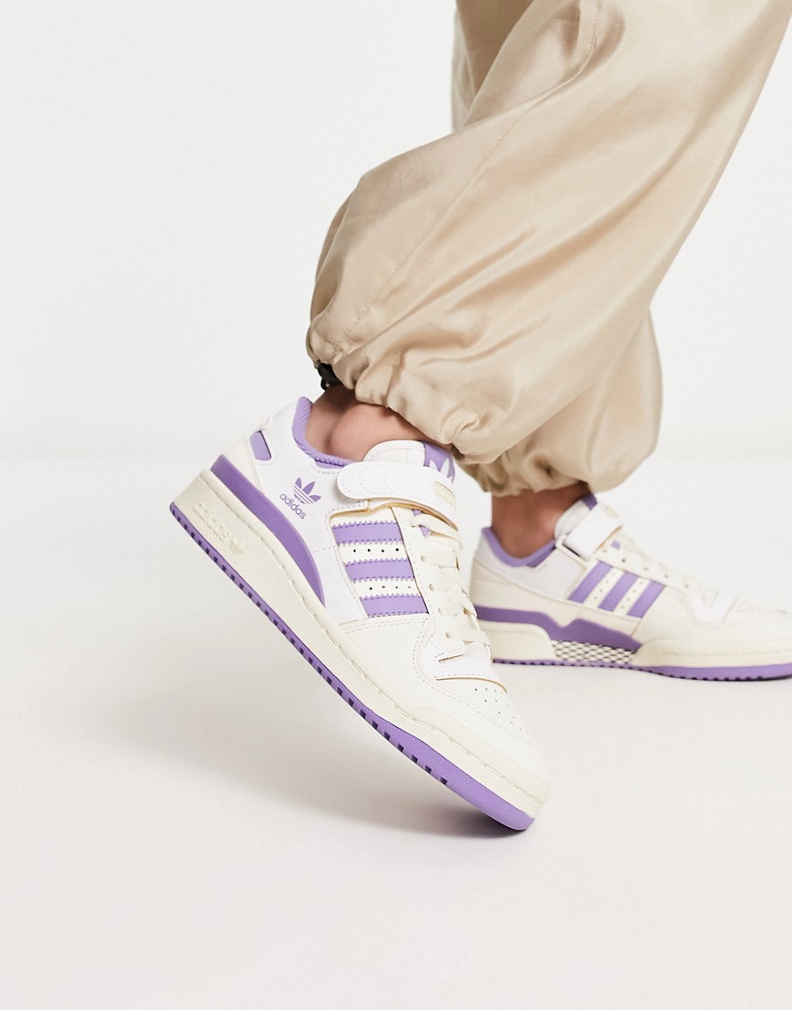 adidas Originals Forum 84 Low trainers in white and purple
