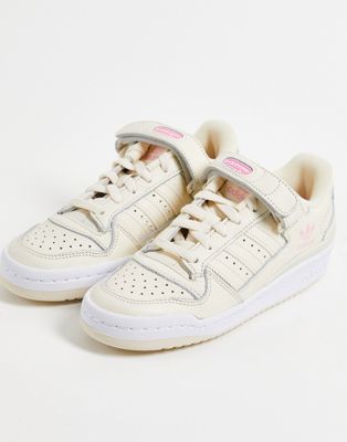 adidas Originals - Forum - Baskets basses à détail rose - Blanc cassé