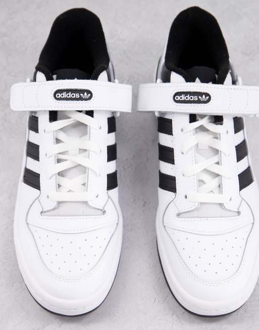 adidas Originals Forum Baskets basses Blanc et noir