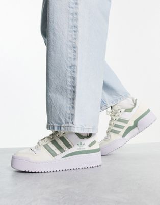 adidas Originals Forum Bold stripe trainers in white and sage green | ASOS
