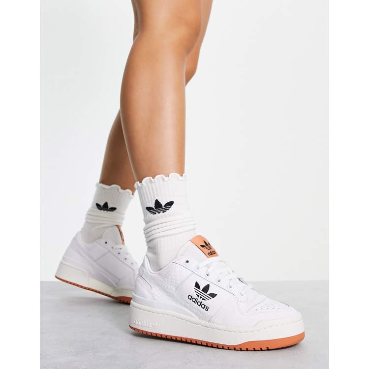 yo Subordinar Ideal adidas Originals Forum bold trainers in white with textured detail | ASOS