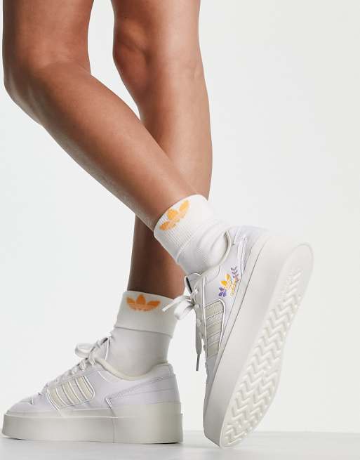 adidas Originals Forum Bonega mid | ASOS in off-white sneakers